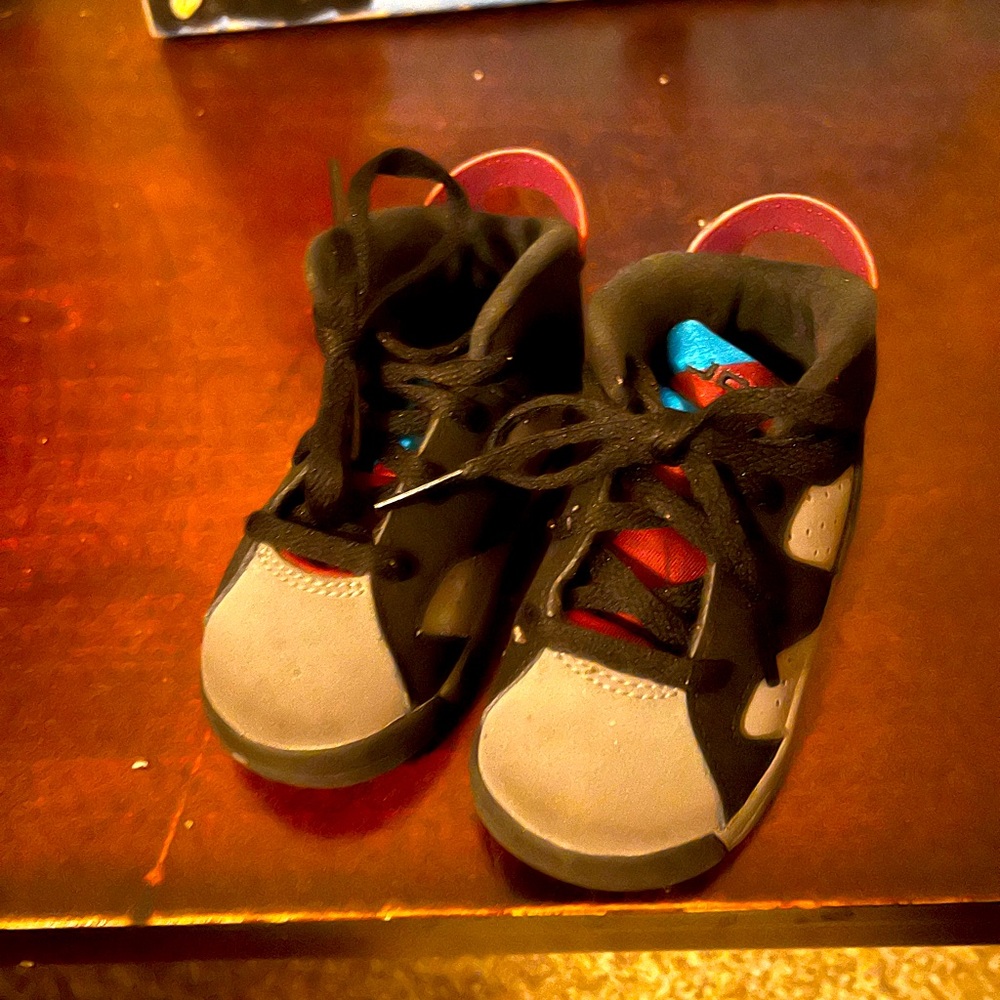 Toddler sneakers